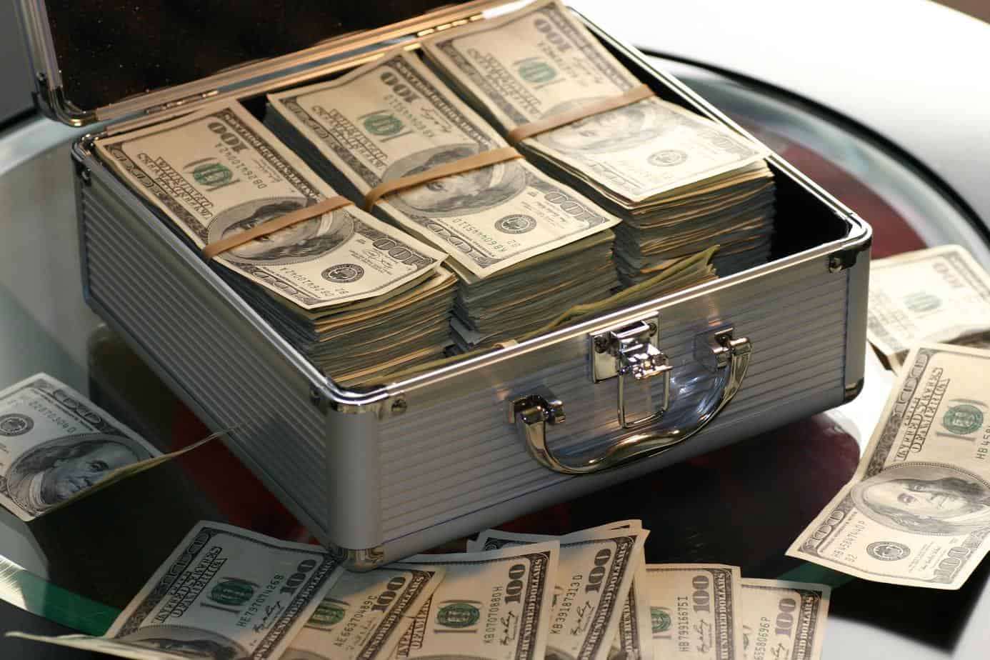 how to save money fast - case of money