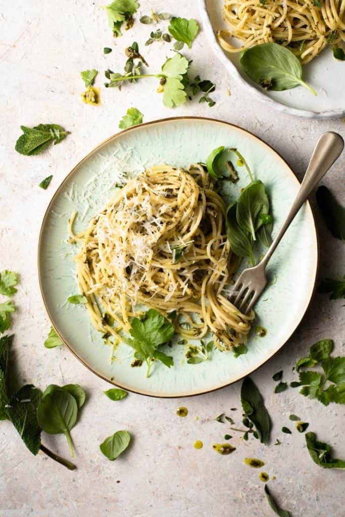 budget friendly recipes - herby garlic butter pasta