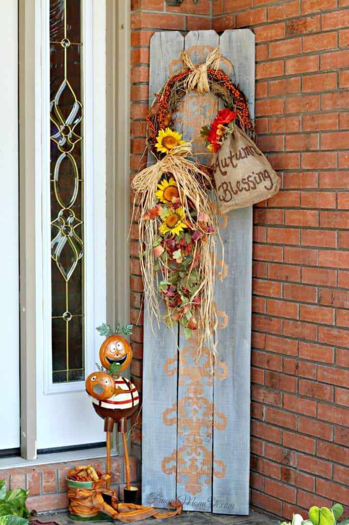 diy fall decor - outdoor fall decor on front porch