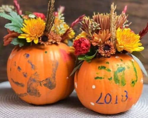 fall decor diy - two pumpkin vases with florals