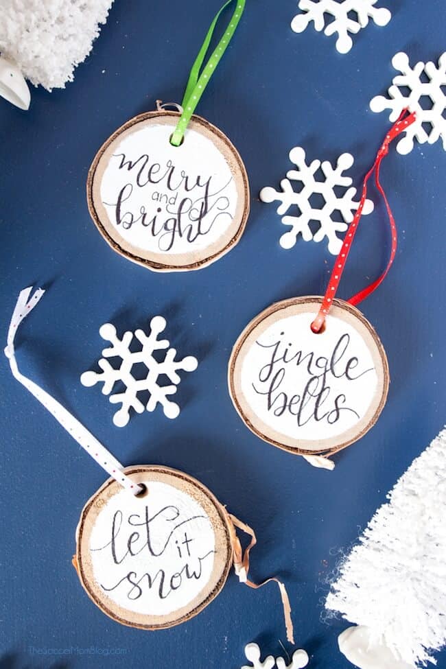 DIY Christmas Decorations - wood slice hand lettered ornamants