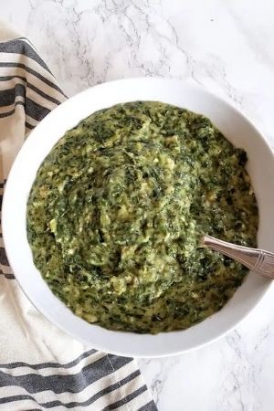 creamed spinach in a bowl