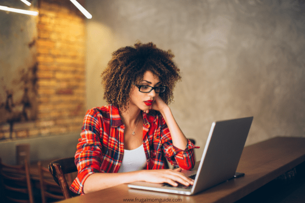 woman on laptop to sell gift cards near me