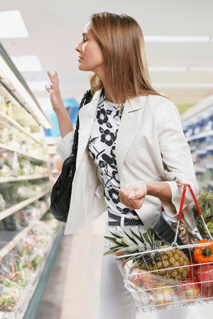 woman grocery shopping