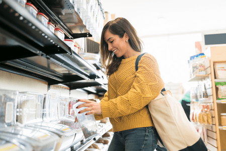 woman grocery shopping