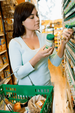 woman grocery shopping