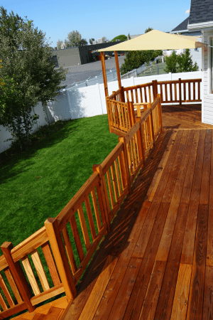 deck with vinyl roof