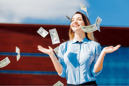 lady with 6 figure affiliate marketing money