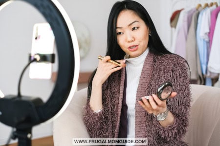 makeup influencer creating content