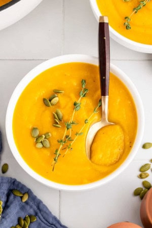 roasted butternut squash and garlic soup