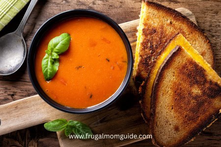 tomato soup and grilled cheese sandwiches