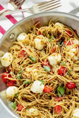 Caprese pasta - one pot meals
