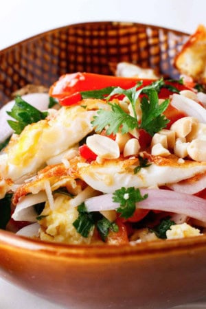 Thai fried egg salad
