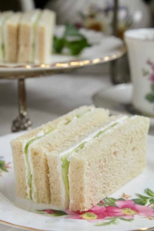 cold lunch - cucumber sandwich