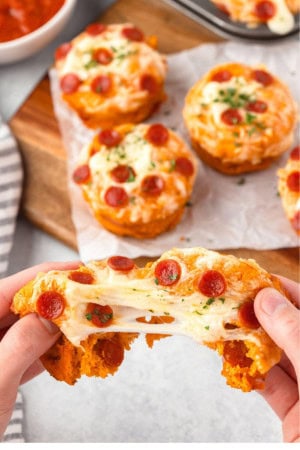 kid-friendly dinner ideas for picky eaters - pizza cupcake