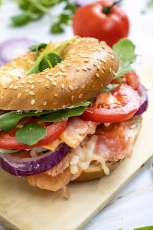 smoked salmon bagel