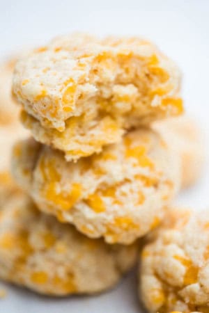 picnic food ideas - sourdough discard cheddar biscuits