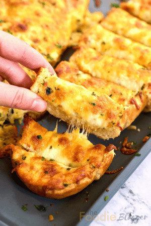 fall appetizers - cheesy garlic bread