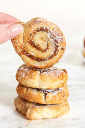 fall baking - pumpkin pie pinwheels