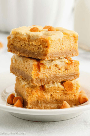 Pumpkin cheesecake bars